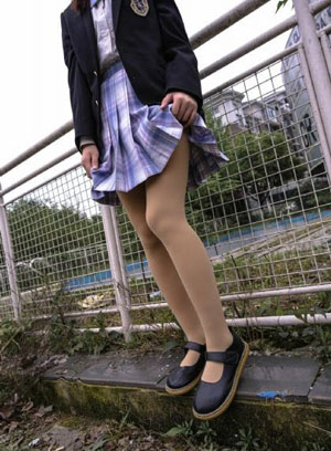 亚洲综合自拍偷拍-精彩预告高清完整版